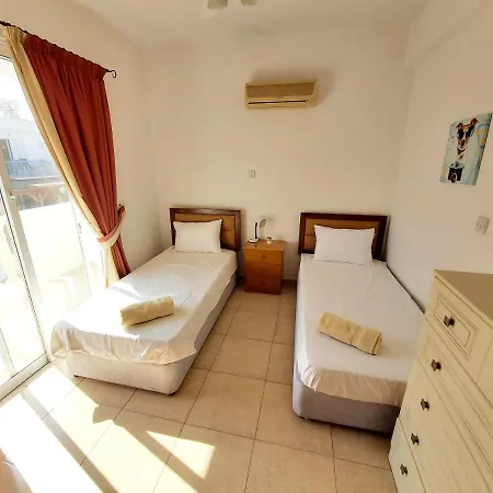 Daire Diana 45 Suite Spot Pafos