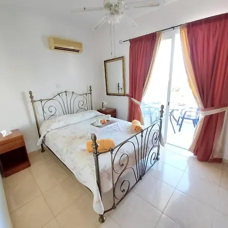 Diana 45 Suite Spot Apartment